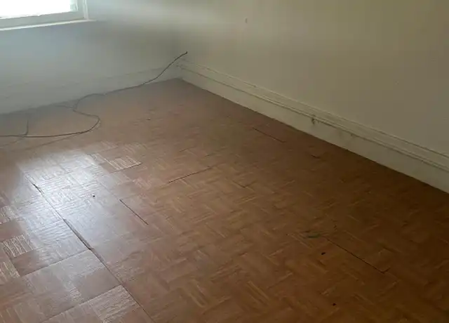 Property at 419-421 Vrooman Ave Unit 2nd Floor, Amsterdam, NY, 12010, 3 beds, 1 bath, [object Object]