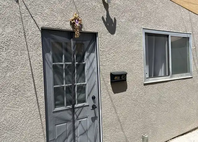 Property at 211 California Ave, Modesto, CA, 95351, 1 bed, 1 bath, [object Object]