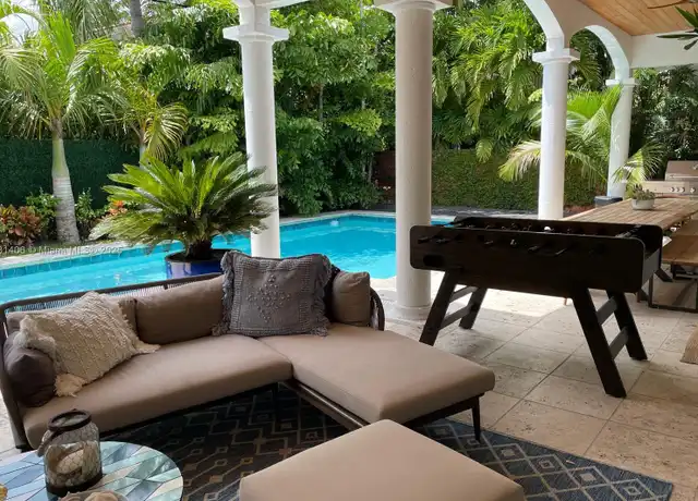 Property at 678 Woodcrest Rd, Key Biscayne, FL, 33149, 5 beds, 4 baths, [object Object]