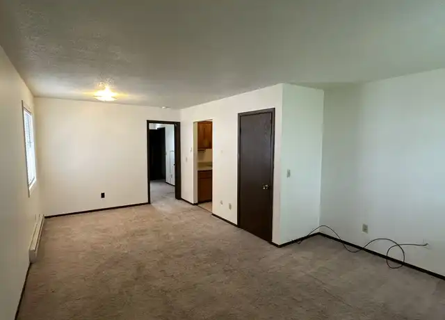 Property at 115 Ontario St Unit 5, Edinboro, PA, 16412, 1 bed, 1 bath, [object Object]