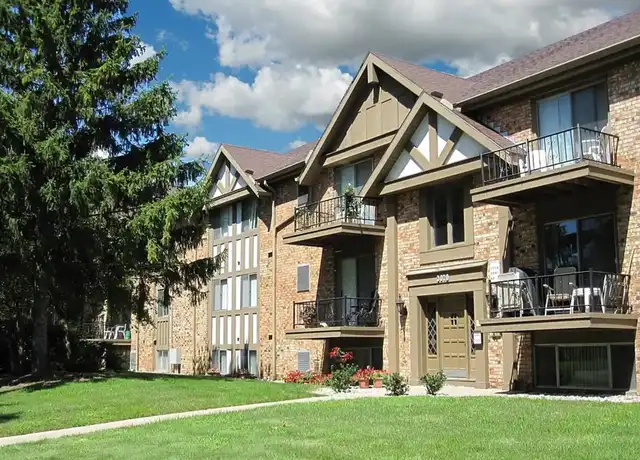 Property at Heatherwick House - 3070 Carskaddon Ave, Toledo, OH, 43606, 1-2 bed, 1 bath, [object Object]