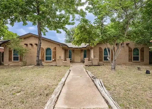 Property at 805 N Fielder Rd, Arlington, TX, 76012, 3 beds, 2 baths, [object Object]