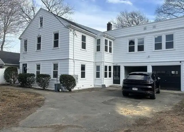 Property at 19 Nahant Pl Unit 2, Lynn, MA, 01902, 3 beds, 1 bath, [object Object]