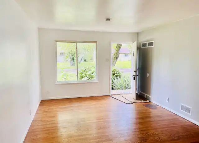 Property at 10748 Spring Garden Dr, Saint Louis, MO, 63137, 3 beds, 1 bath, [object Object]