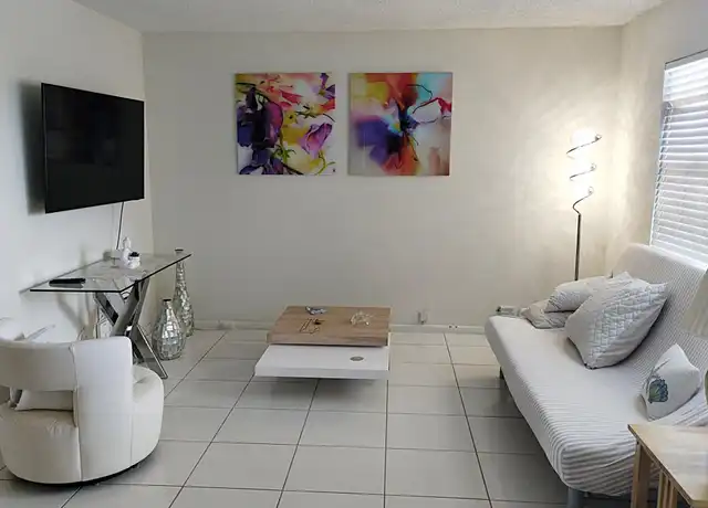Property at 2903 Victoria Cir Unit J3, Coconut Creek, FL, 33066, 1 bed, 1.5 baths, [object Object]