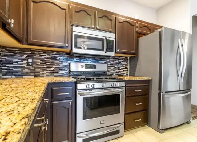 Property at 524 Mallard Ave, Lemoore, CA, 93245, 3 beds, 2 baths, [object Object]