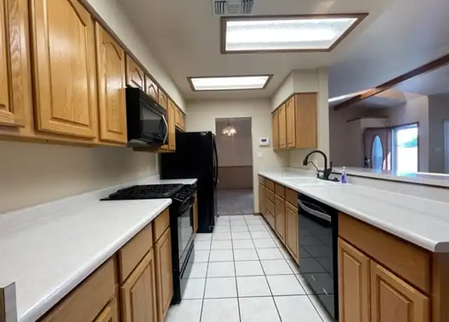 Property at 2604 W 8th St, Roswell, NM, 88201, 2 beds, 2 baths, [object Object]