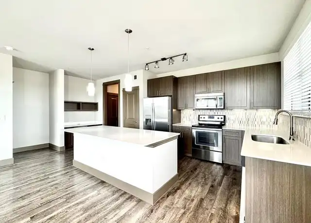 Property at 5454 Washington Ave Unit 1234, Houston, TX, 77007, 3 beds, 2 baths, [object Object]