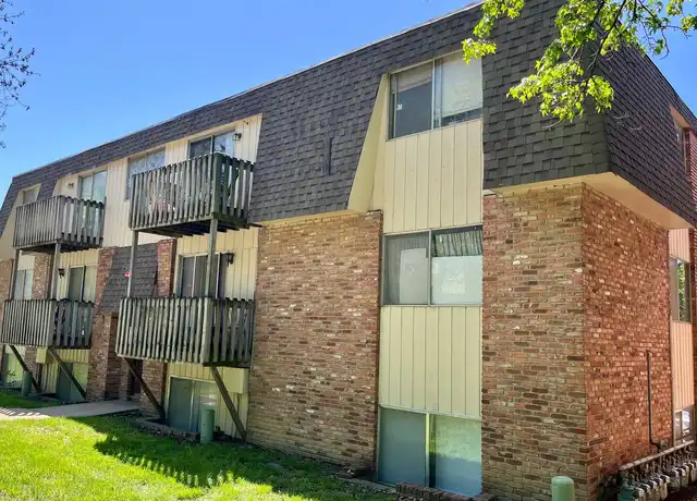 Property at 1027 Mississippi St Unit 9, Lawrence, KS, 66044, 2 beds, 1 bath, [object Object]