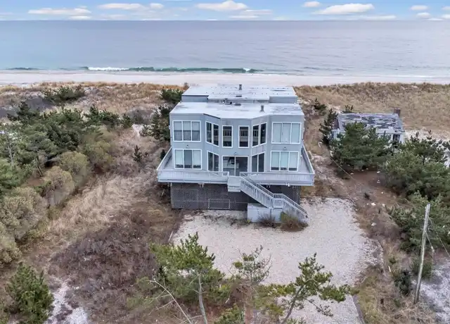 Property at 23 Dune Rd, East Quogue, NY, 11942, 8 beds, 5.5 baths, [object Object]