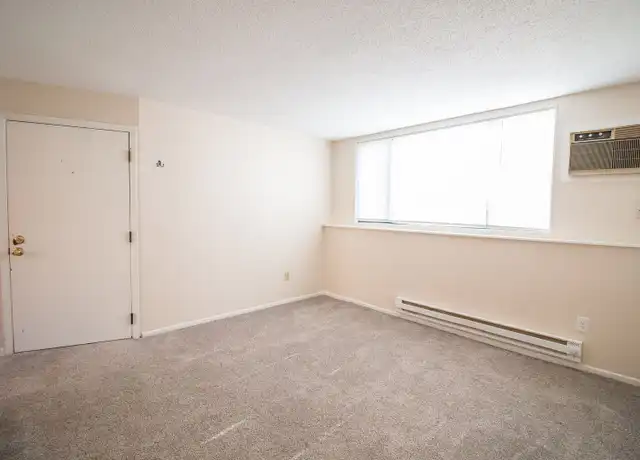 Property at 1106 16th St N Unit 1106-3, Fargo, ND, 58102, 2 beds, 1 bath, [object Object]