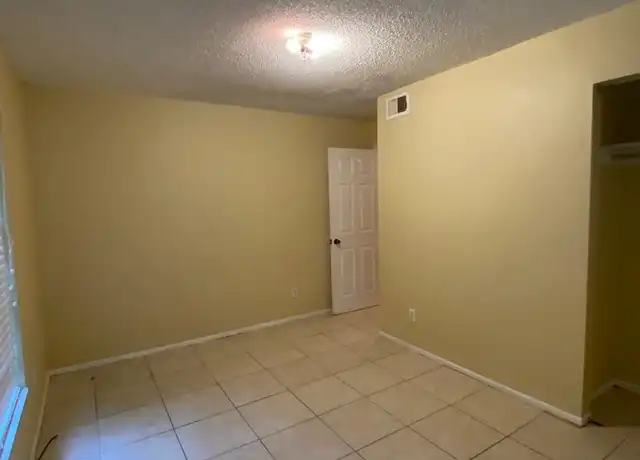 Property at 67 Deena Way, Winter Haven, FL, 33880, 2 beds, 1 bath, [object Object]
