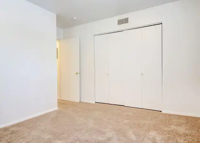 Property at Lakewood Terrace Apartments - 1301 1/2 N Hershey Rd, Bloomington, IL, 61704, 1 bed, 1 bath, [object Object]