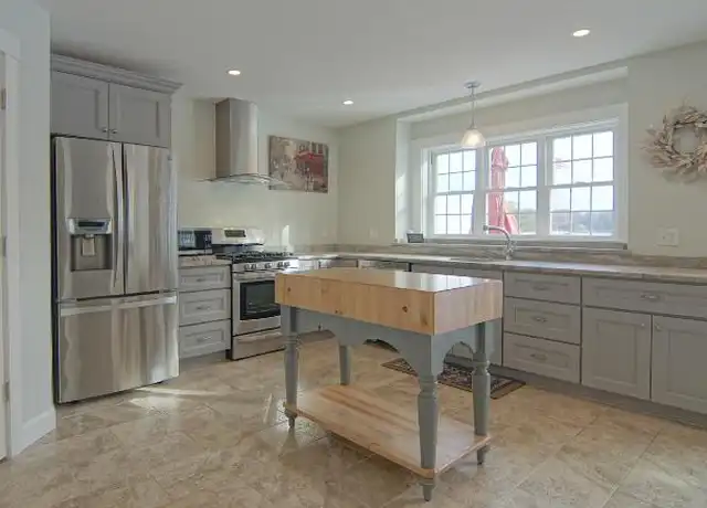 Property at 4 Spring Ln, Eliot, ME, 03903, 2 beds, 2 baths, [object Object]