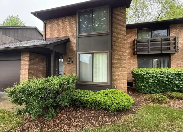 Property at 37204 Clubhouse Dr, Sterling Heights, MI, 48312, 2 beds, 1.5 baths, [object Object]