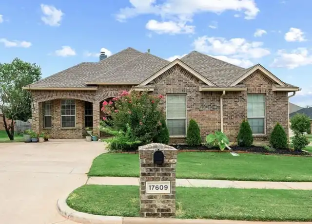 Property at 17609 Sunburst Ct, Edmond, OK, 73012, 3 beds, 2 baths, [object Object]
