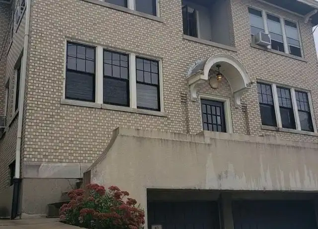 Property at 150 Fairfield Ave Unit 3, Bellevue, KY, 41073, 1 bed, 1 bath, [object Object]
