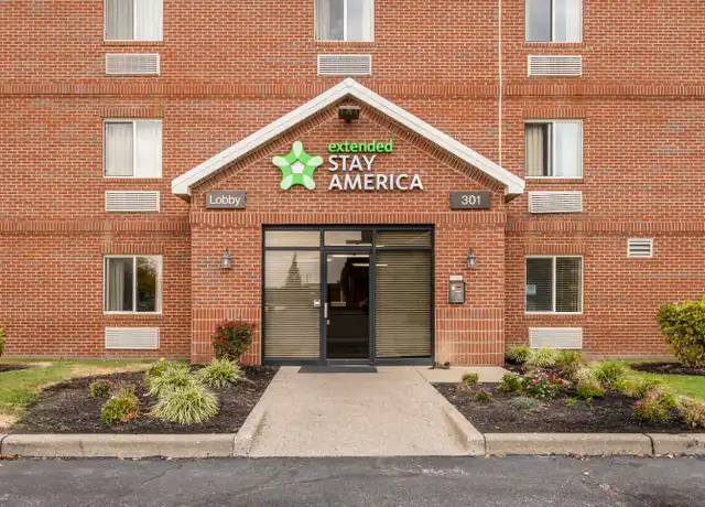 Property at Furnished Studio - Evansville - East - 301 Eagle Crest Dr, Evansville, IN, 47715, 0 beds, 1 bath, [object Object]