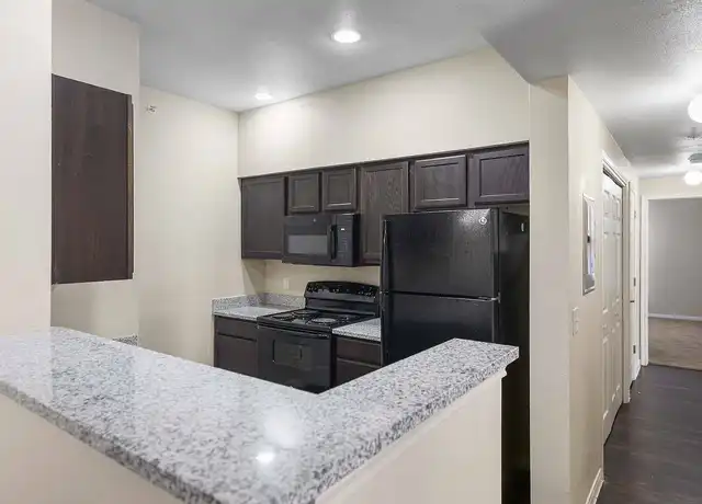 Property at Walnut Grove - 1400 E Walnut St, Seguin, TX, 78155, 1-3 bed, 1-2 bath, [object Object]