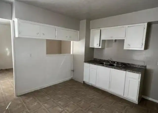 Property at 5503 Morwood St, Houston, TX, 77026, 2 beds, 1 bath, [object Object]