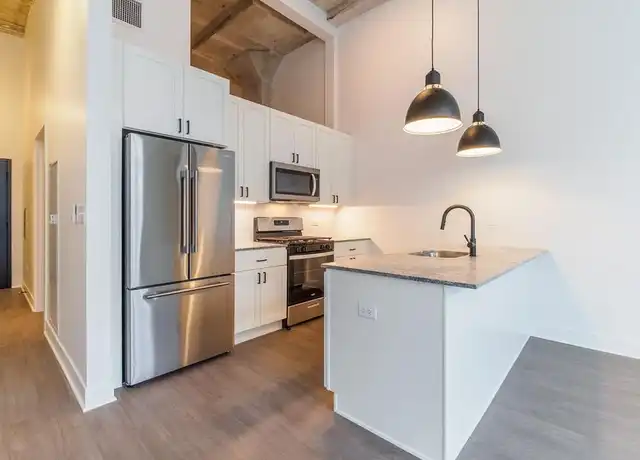 Property at 6 Corners Lofts - 4714 W Irving Park Rd, Chicago, IL, 60641, 1 bed, 1 bath, [object Object]