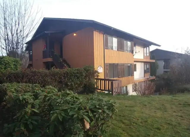 Property at 2112 S 107th St Unit B4, Seattle, WA, 98168, 2 beds, 1.5 baths, [object Object]