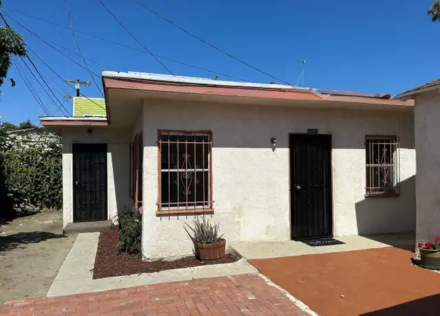 Property at 608 W 49th St Unit 401, Los Angeles, CA, 90037, 1 bed, 1 bath, [object Object]