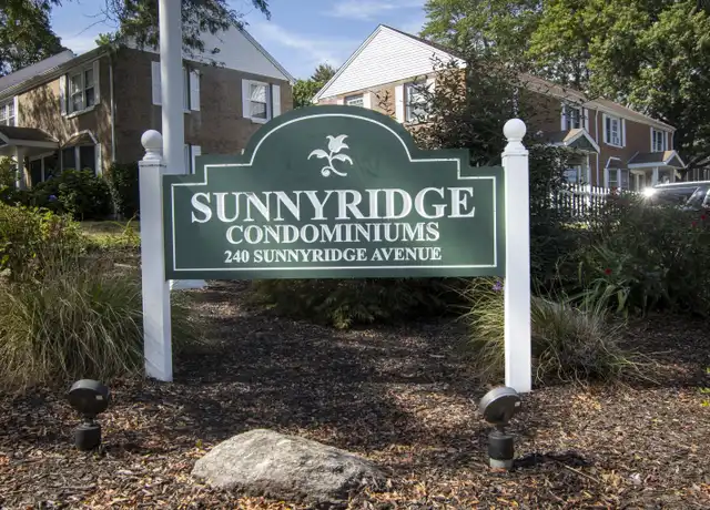 Property at 240 Sunnyridge Ave #76, Fairfield, CT, 06824, 2 beds, 1 bath, [object Object]