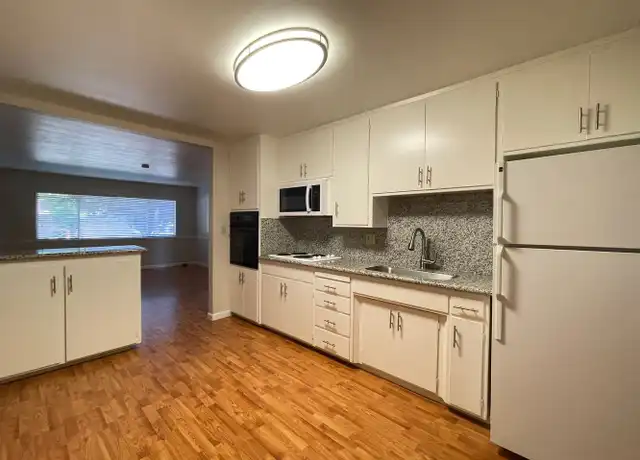 Property at 1422 Sutterville Rd Unit 1, Sacramento, CA, 95822, 2 beds, 1 bath, [object Object]