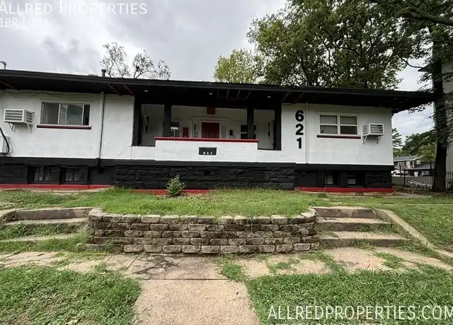 Property at 621 N Leverett Ave Unit 3, Fayetteville, AR, 72701, 1 bed, 1 bath, [object Object]