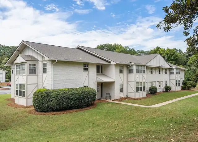 Property at Winthrop Apartments - 204 Jackson St, Newnan, GA, 30263, 1 bed, 1 bath, [object Object]