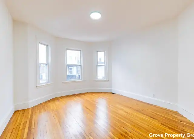 Property at 178 L St, South Boston, MA, 02127, 5 beds, 2 baths, [object Object]