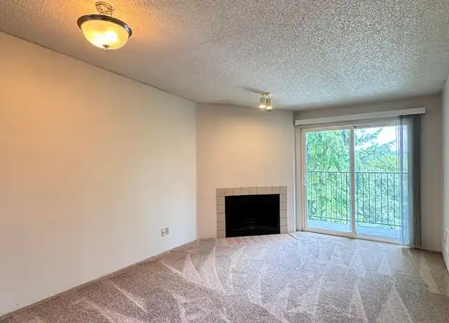 Property at 10522 Lake City Way NE Unit 403, Seattle, WA, 98125, 1 bed, 1 bath, [object Object]