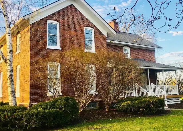Property at 3920 E Commerce Rd, Commerce Township, MI, 48382, 4 beds, 2.5 baths, [object Object]