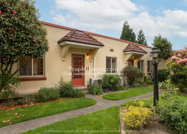 Property at 2251 SE Caruthers St Unit 02, Portland, OR, 97214, 1 bed, 1 bath, [object Object]