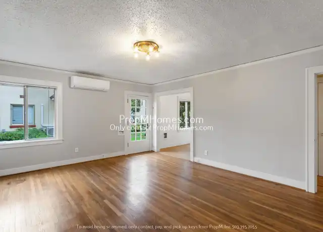 Property at 2251 SE Caruthers St Unit 02, Portland, OR, 97214, 1 bed, 1 bath, [object Object]