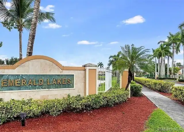 Property at 14758 SW 9th Ln, Miami, FL, 33194, 3 beds, 2.5 baths, [object Object]