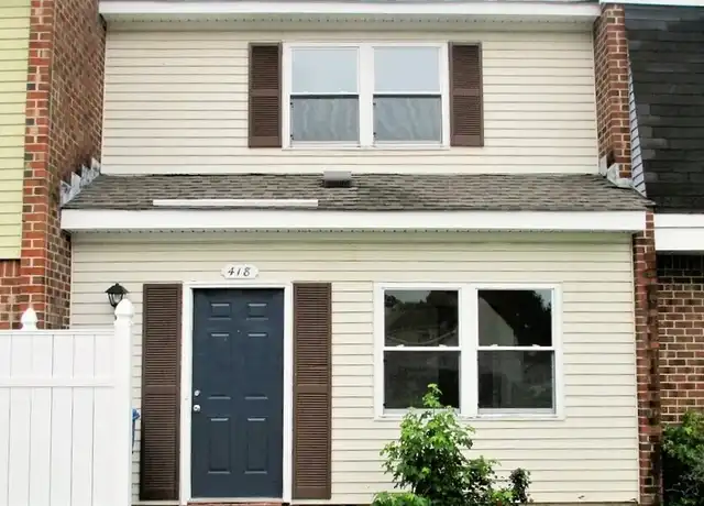 Property at 418 Sedgewick Ct, Virginia Beach, VA, 23454, 2 beds, 1.5 baths, [object Object]