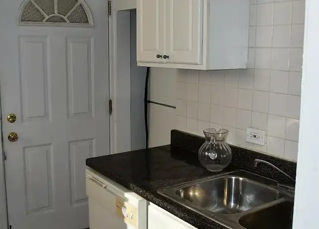 Property at 4047 N Mozart St, Chicago, IL, 60618, 1 bed, 1 bath, [object Object]