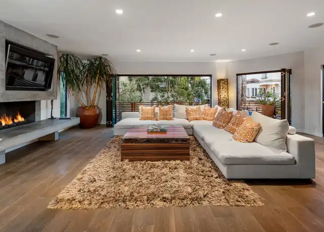 Property at 4616 Roma Ct, Marina del Rey, CA, 90292, 4 beds, 5 baths, [object Object]
