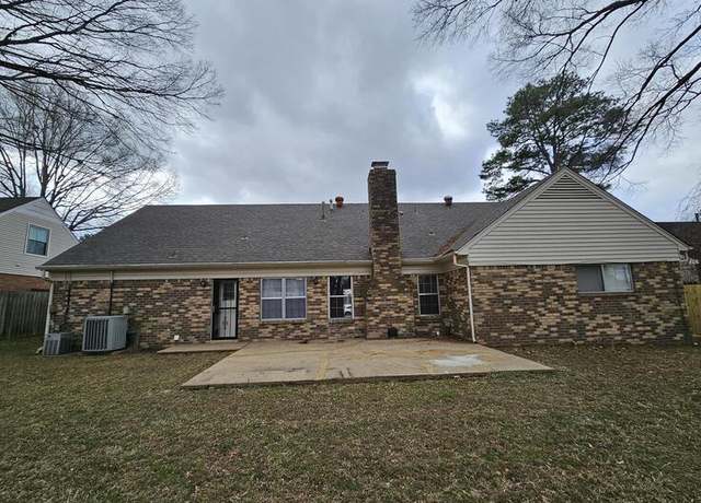Photo of 7902 Neshoba Rd, Germantown, TN 38138