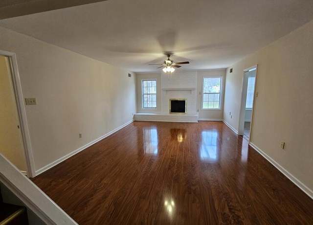 Photo of 7902 Neshoba Rd, Germantown, TN 38138