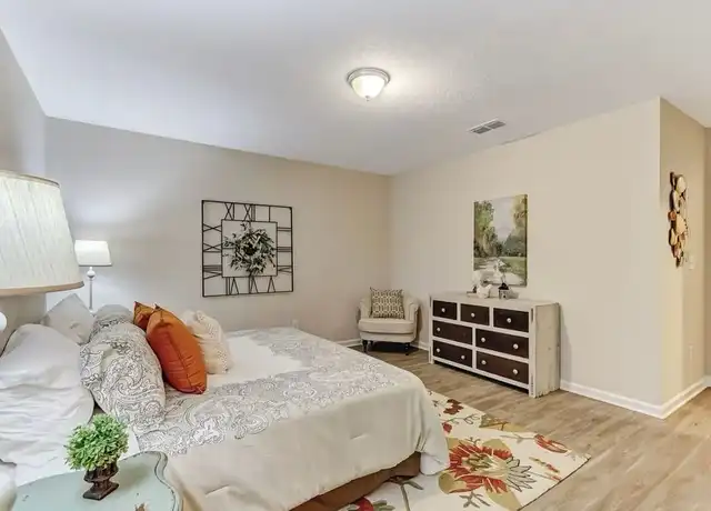 Property at Cedar Creek Estates - 1374 Lake Shore Blvd, Jacksonville, FL, 32205, 3-4 beds, 2 baths, [object Object]