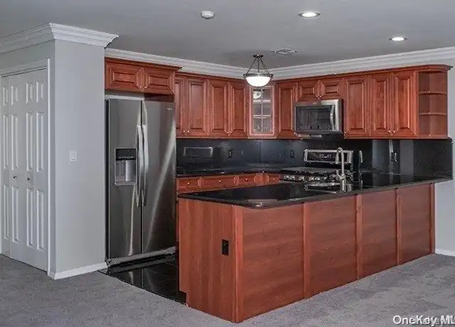 Property at 132 Overlook Dr Unit 132, Farmingville, NY, 11738, 1 bed, 2 baths, [object Object]