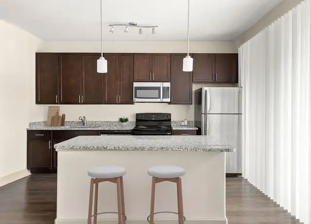 Photo of 3000 Forrest Walk, Roswell, GA 30075