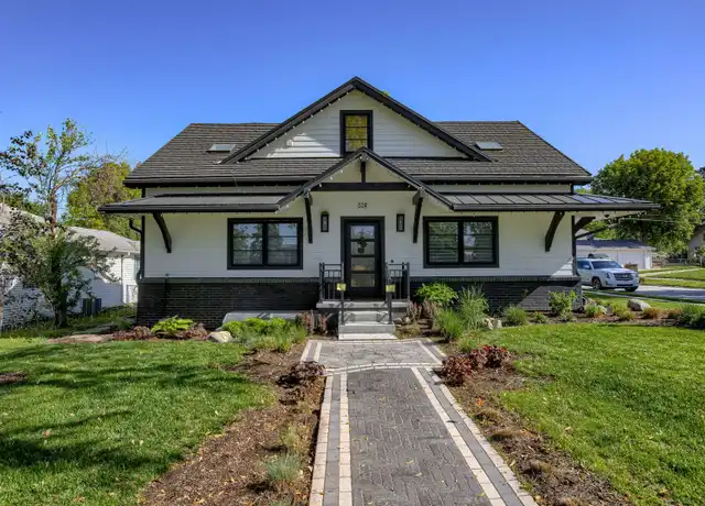 Property at 524 South Ave, Gretna, NE, 68028, 5 beds, 6 baths, [object Object]
