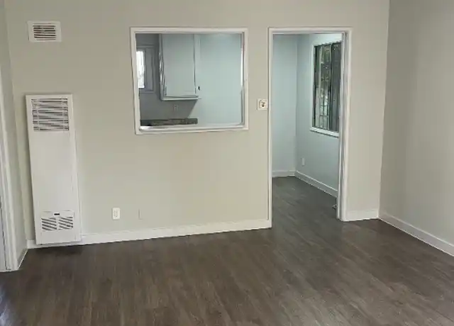 Property at 2622 S Manhattan Pl Unit 01, Los Angeles, CA, 90018, 0 beds, 1 bath, [object Object]
