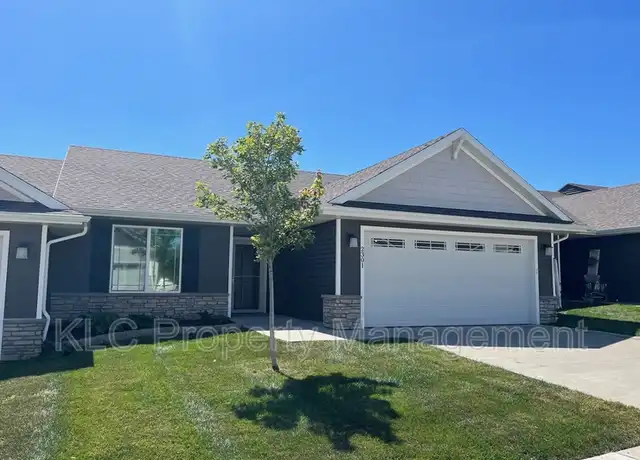 Property at 2301 E Redmond Ave, Des Moines, IA, 50320, 2 beds, 2 baths, [object Object]