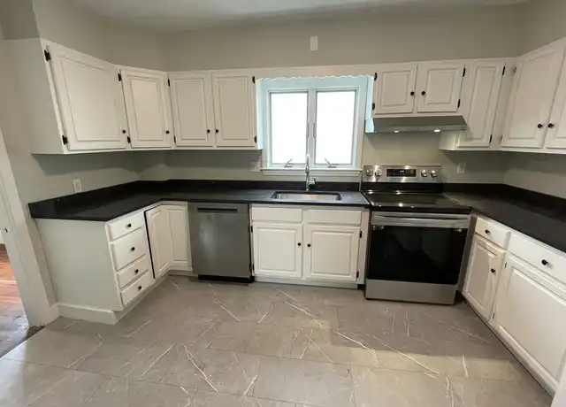 Property at 16 Lemon St Unit 1, Salem, MA, 01970, 2 beds, 1 bath, [object Object]