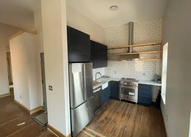 Property at 199 South St Unit 3, Newburgh, NY, 12550, 3 beds, 1.5 baths, [object Object]